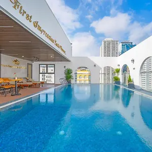 Golden Lotus - Rooftop Bar Sea View Đà Nẵng